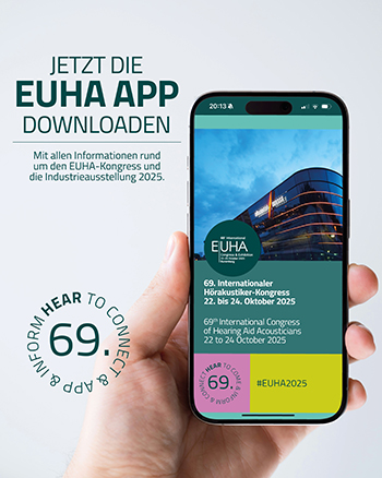 Foto: Nahaufnahme einer Hand, die ein Smartphone hält. Darauf ist die EUHA-App geöffnet.
