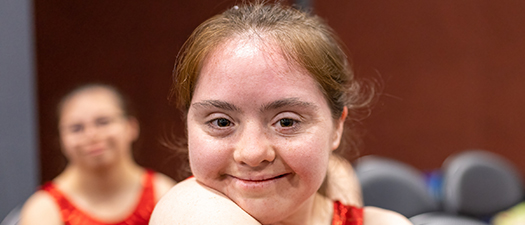 Symbolbild: Foto einer lächelnden Sportlerin der Special Olympic Games