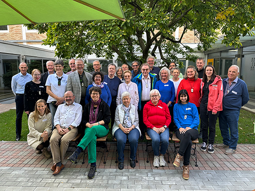 Gruppenfoto von der Mitgliederversammlung des DHVs