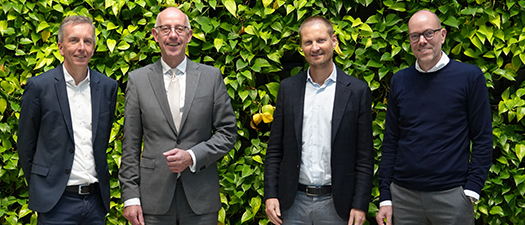 Bildbeschreibung: Søren Nielsen, Jakob Stephan Baschab, Niels Wagner, Dr. Alexander Kind (v. l.)